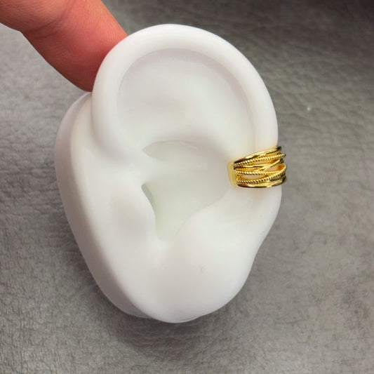 Yakarta Earcuff